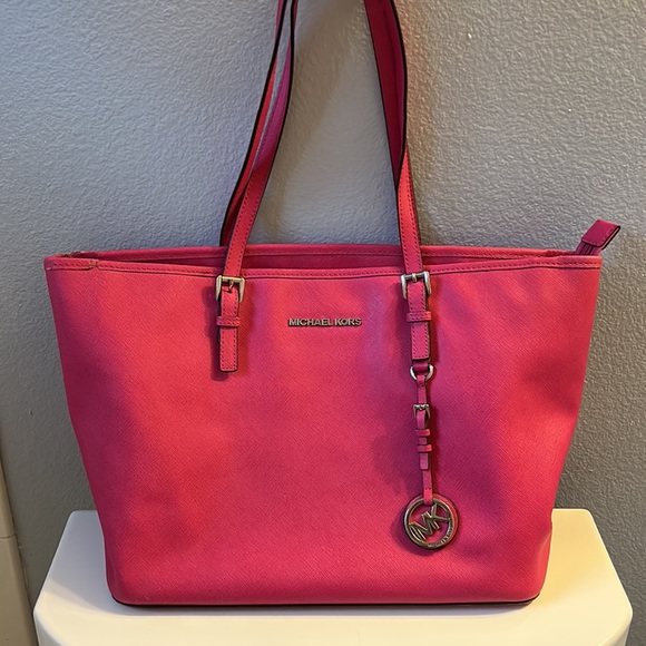 Michael Kors Handbags - DISCLAIMER MICHAEL KORS BARBIE PINK JET SET BAG